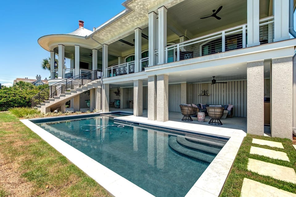 Private Pool and Hot tub
