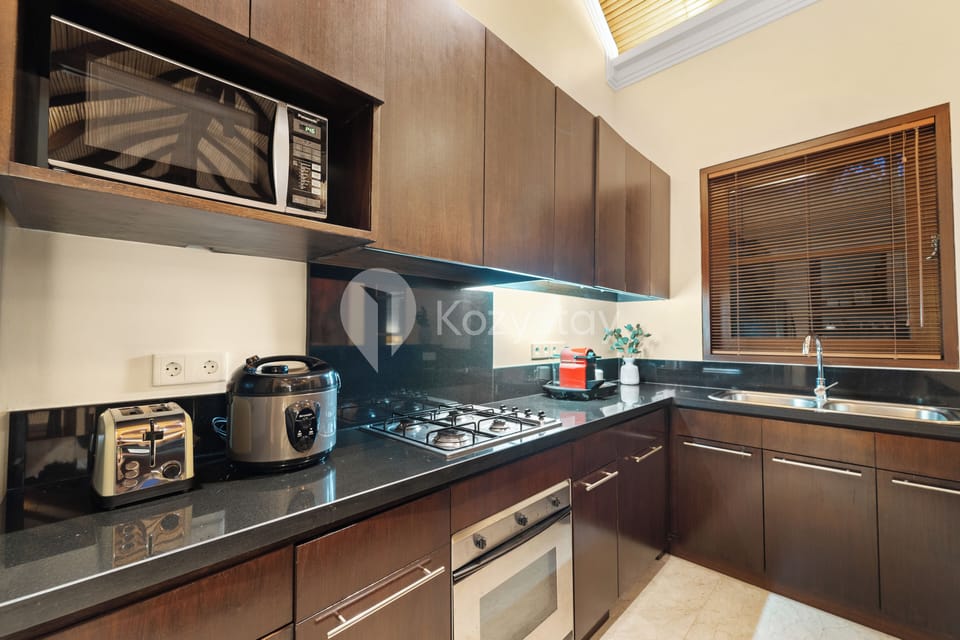 Comfort Villa, 3 Bedrooms, Private Pool, Beach View | Private kitchen | Full-size fridge, microwave, oven, stovetop