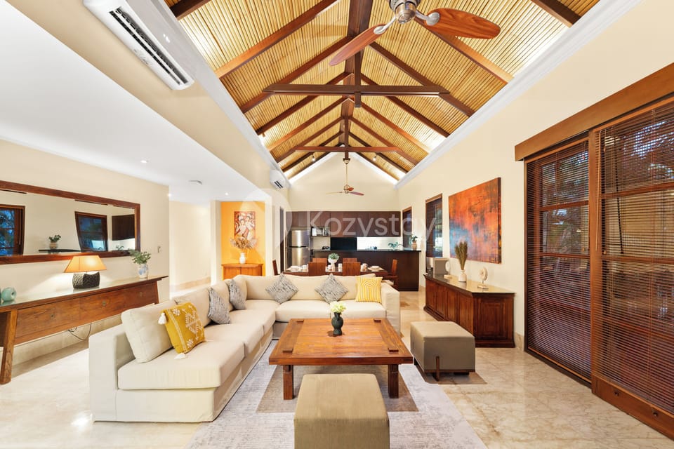 Comfort Villa, 3 Bedrooms, Private Pool, Beach View | Living area | Netflix, streaming services