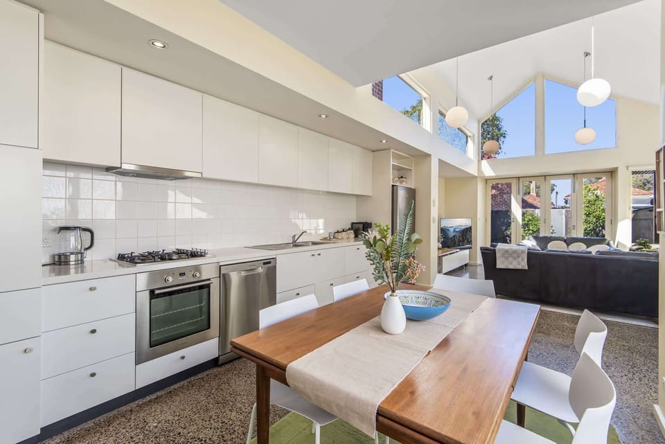 Kitchen/Dining Area