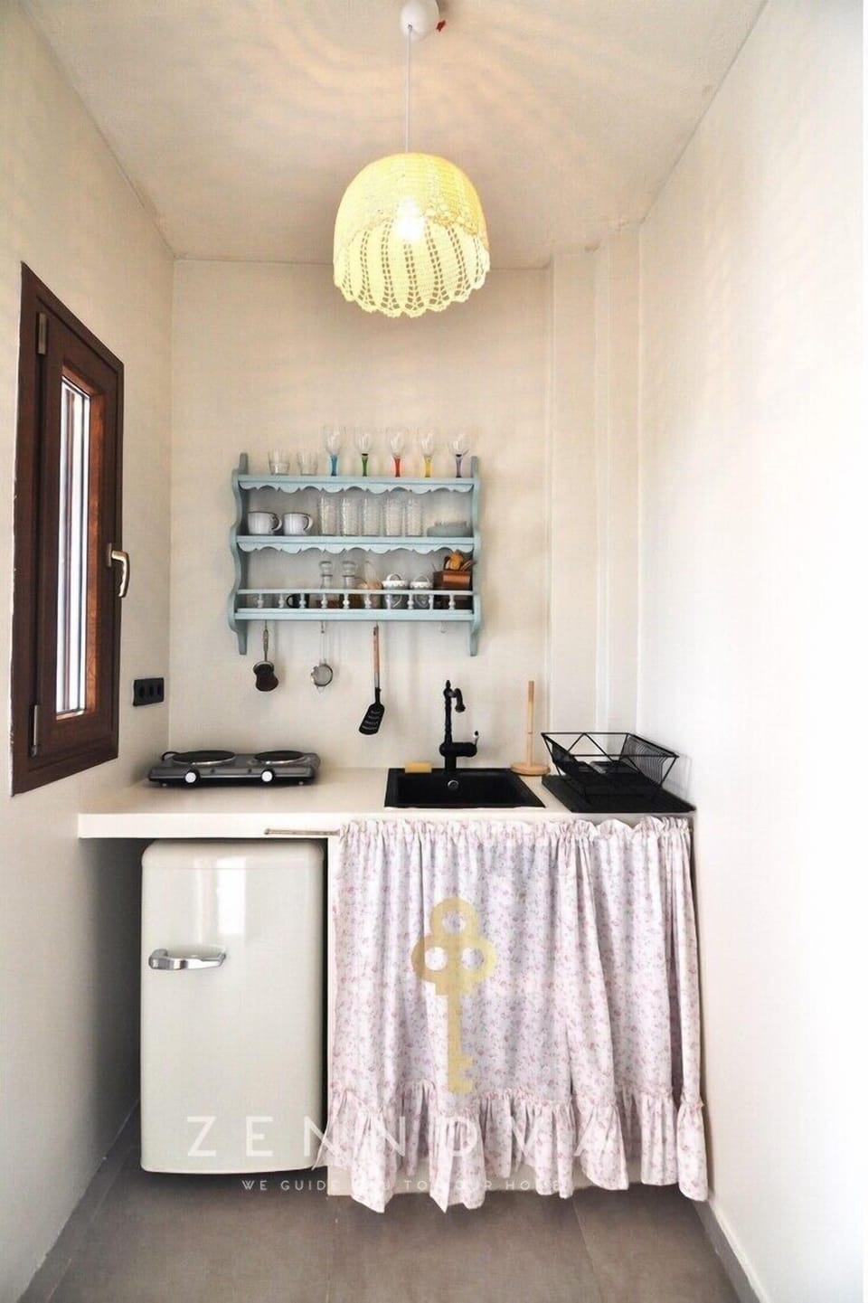 Deluxe Apartment, Balcony, Beach View | Private kitchen