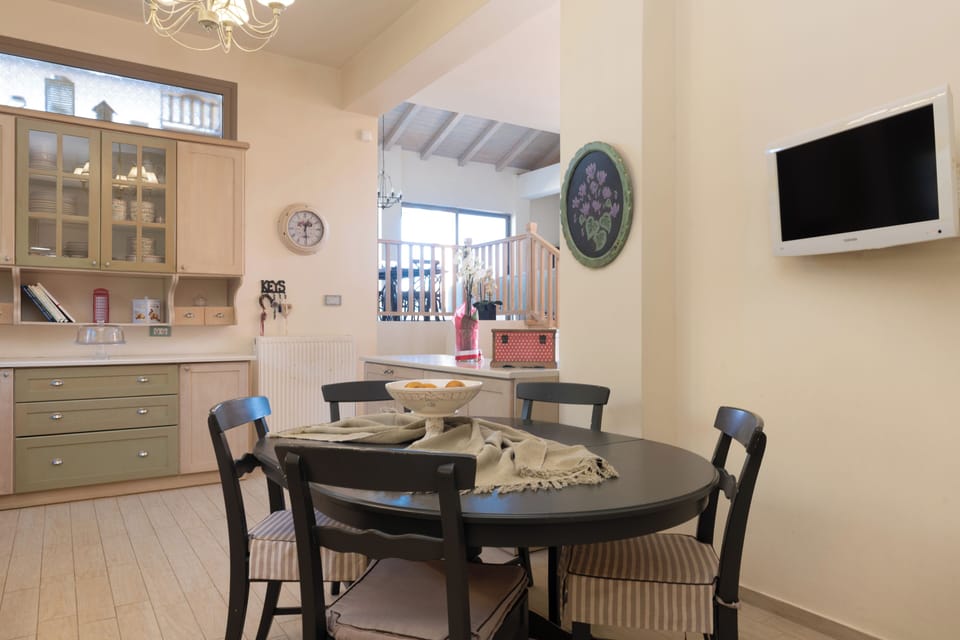Astarte Villas - Stilvi Private Villa with Pool