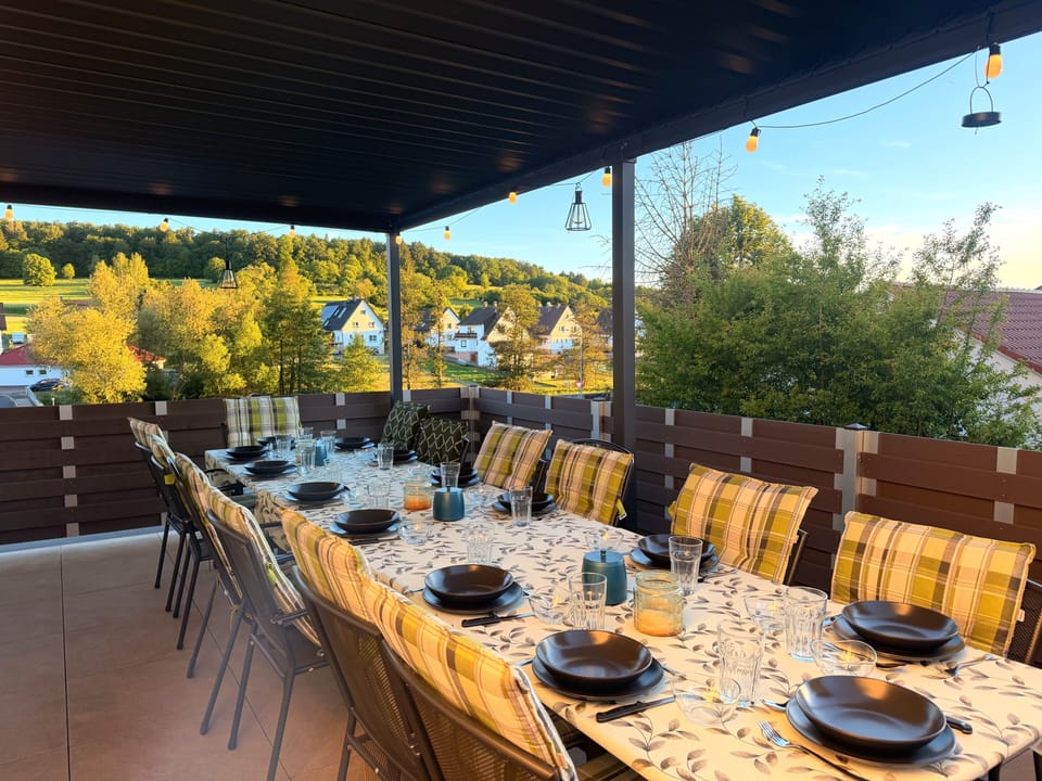 Outdoor dining
