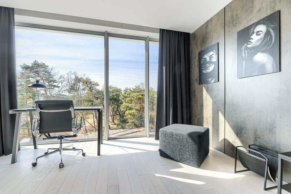Executive Apartment, Partial Sea View | Living area | Flat-screen TV