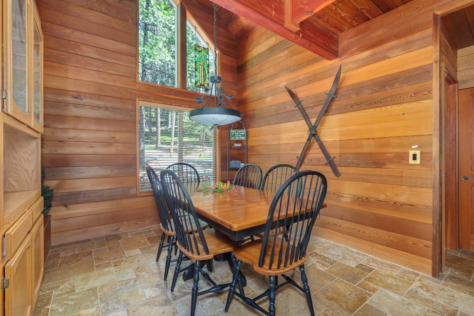 Dining Area 2