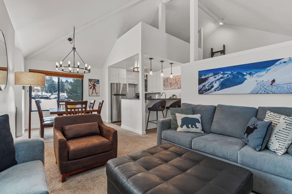Condo | Living area | 40-inch flat-screen TV with cable channels, fireplace