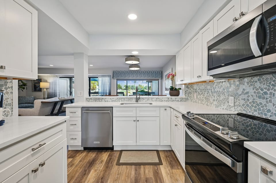 Kitchen at 908 Inverness