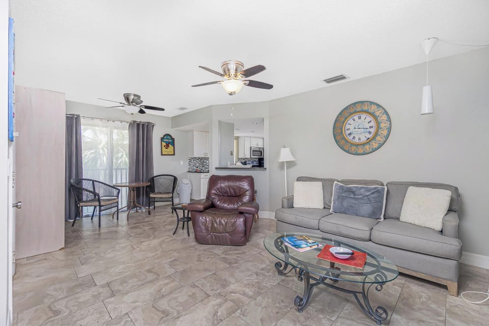 2450NBeachRd-6