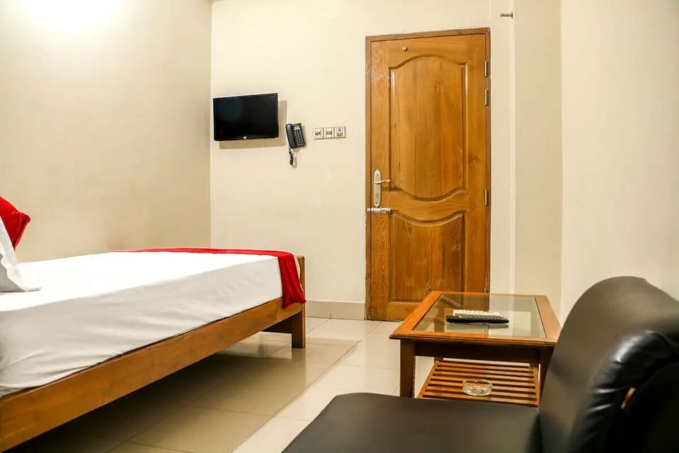 Deluxe Single Room, City View | Individually decorated, individually furnished, desk, free WiFi