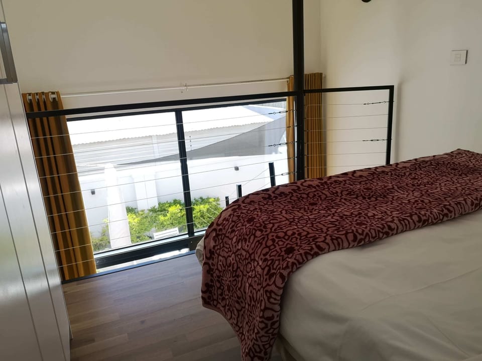 First floor with the bed