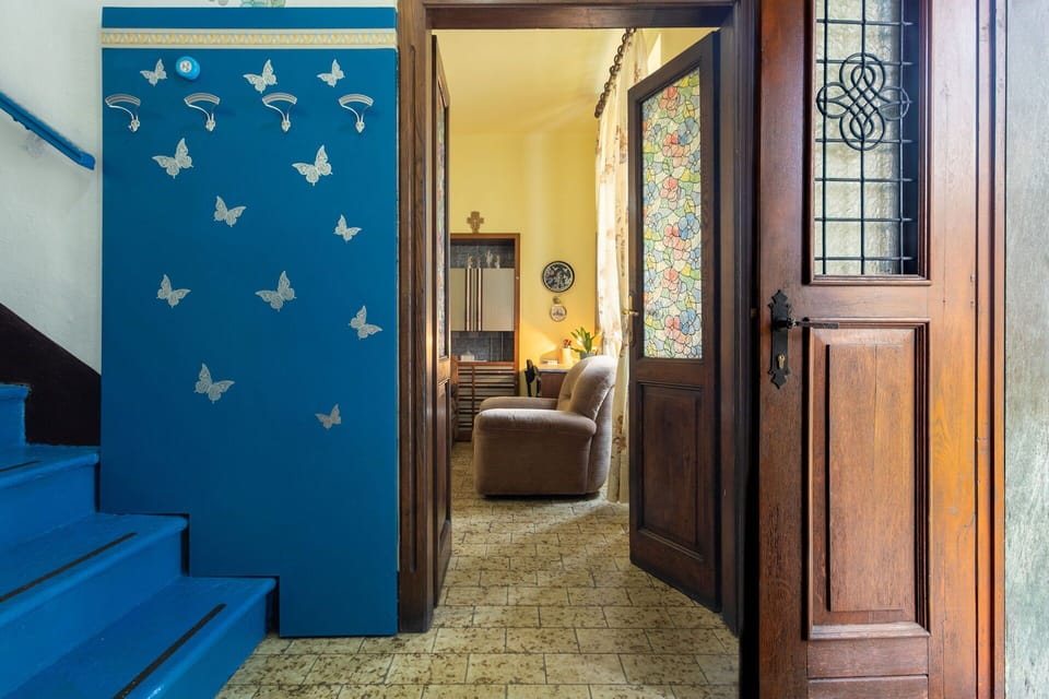 Room Detail