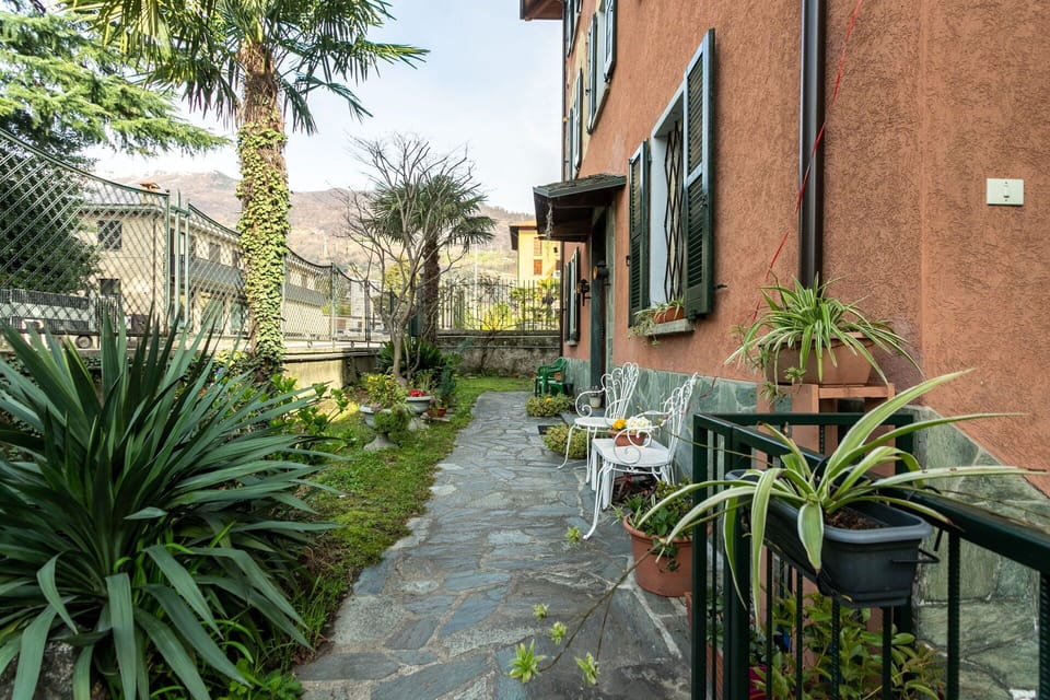 Building Exterior, Garden
