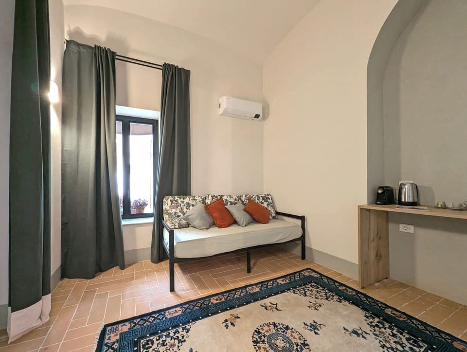 Deluxe Room | Premium bedding, memory foam beds, desk, laptop workspace