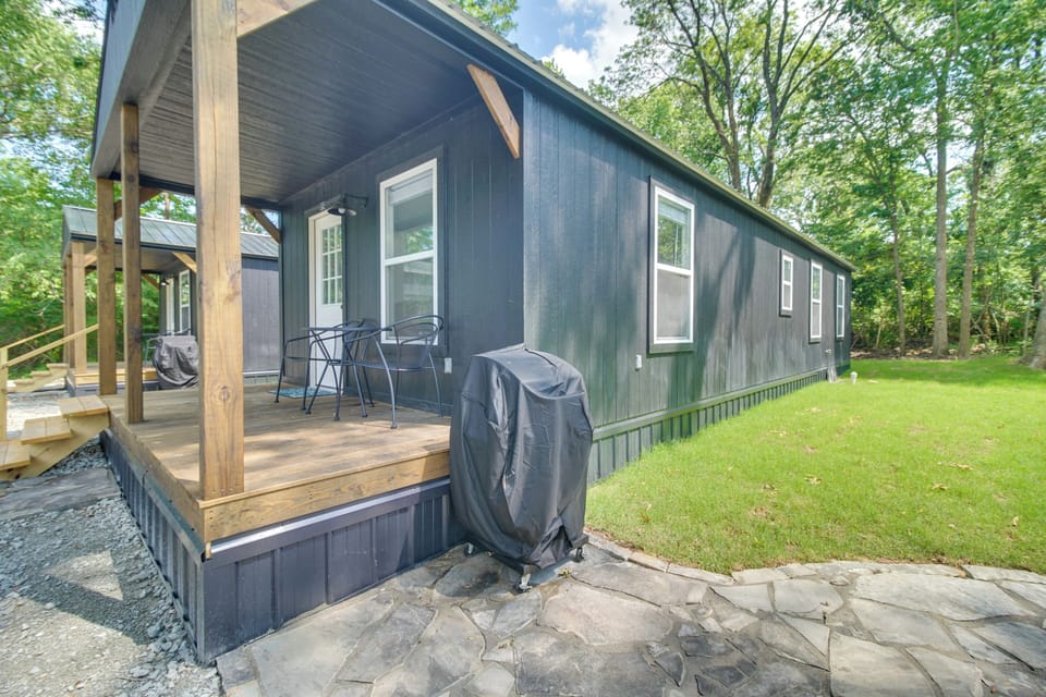 Private Gas Grill (Propane Provided)