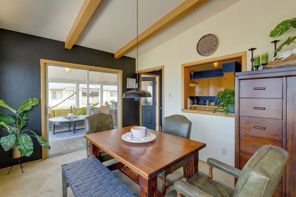 Dining Room (2)