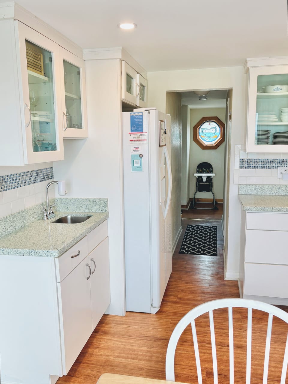 Wet Bar to Hallway Bath