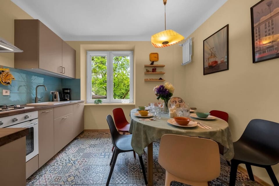 Kitchen Area - Book Now with RENTUJEMY.COM