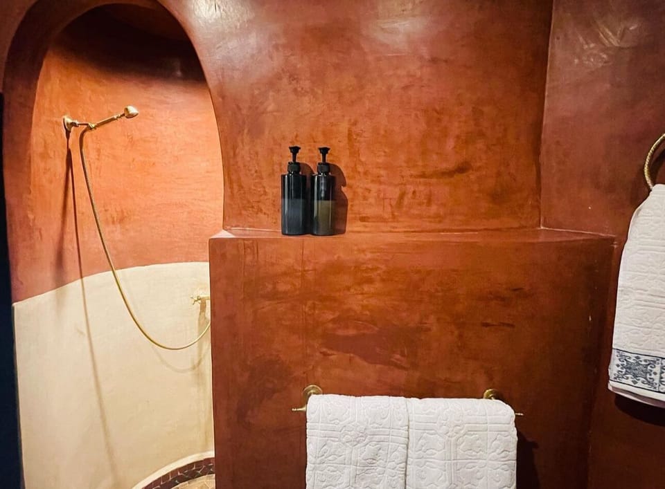Comfort Triple Room | Bathroom