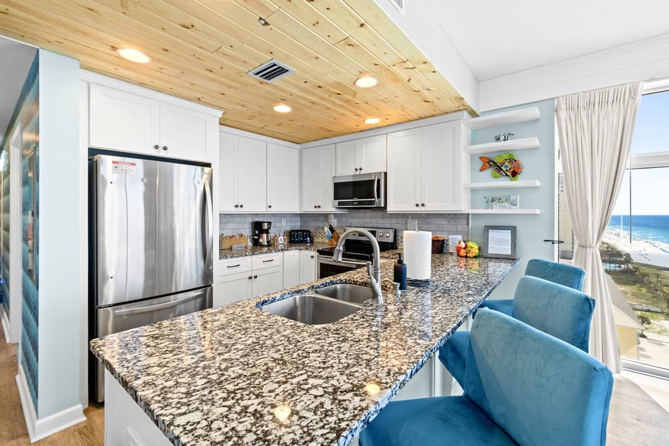 Clean and modern fully stocked kitchen 