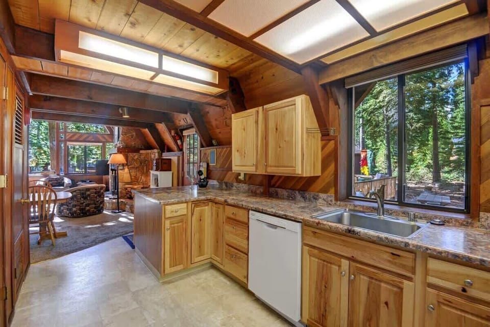 NEWLY RENOVATED KITCHEN WITH GRANITE COUNTERTOPS