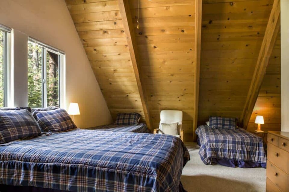 Upstairs Loft Area