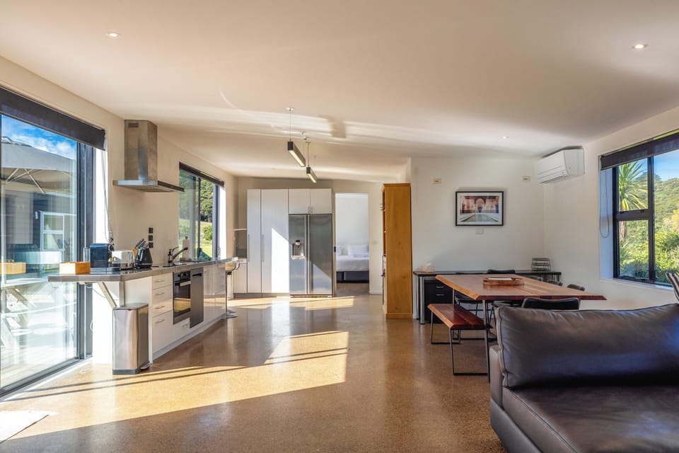 Flat-screen TV, fireplace, toys