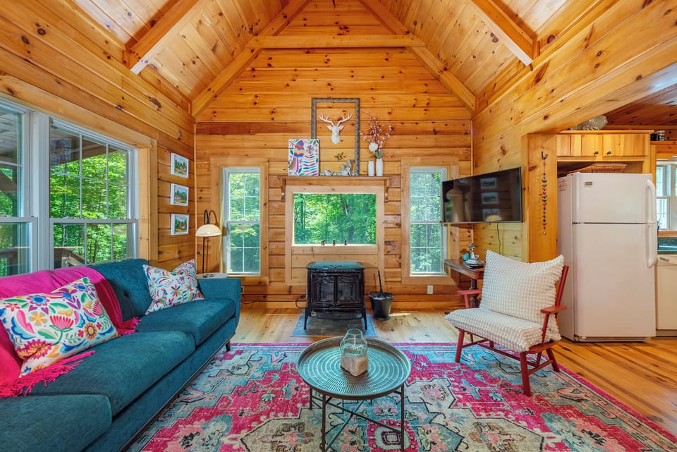 Welcome to Nature's Nook Cabin!