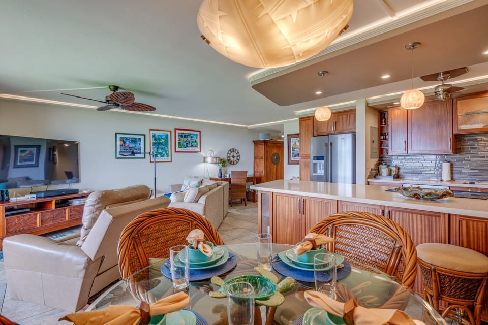Indoor dining for four