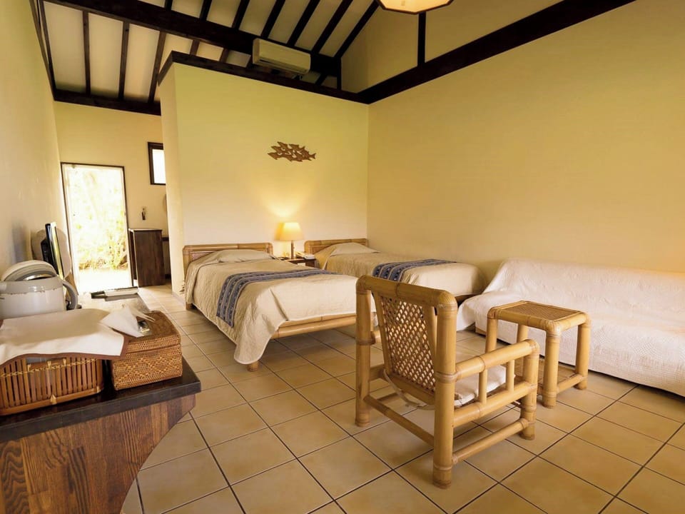 Superior Twin Room, Partial Ocean View | In-room safe, blackout drapes, iron/ironing board, WiFi (free)