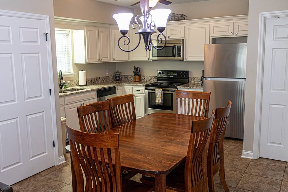 Full Kitchen Area