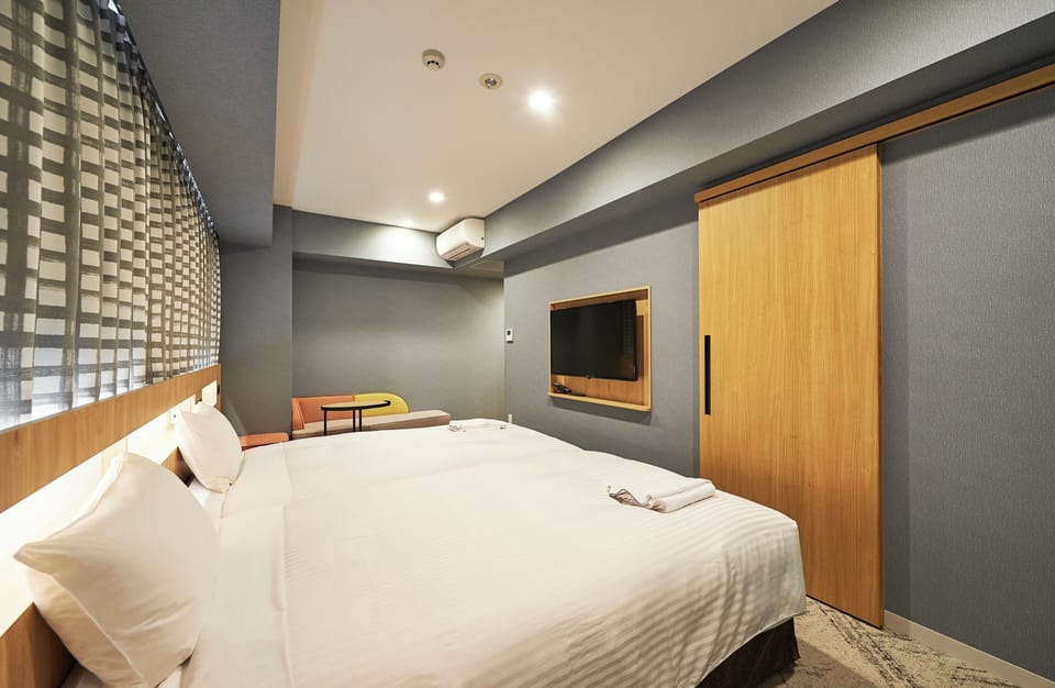Deluxe Twin Room, Multiple Beds, Non Smoking | Down comforters, soundproofing, iron/ironing board, free WiFi