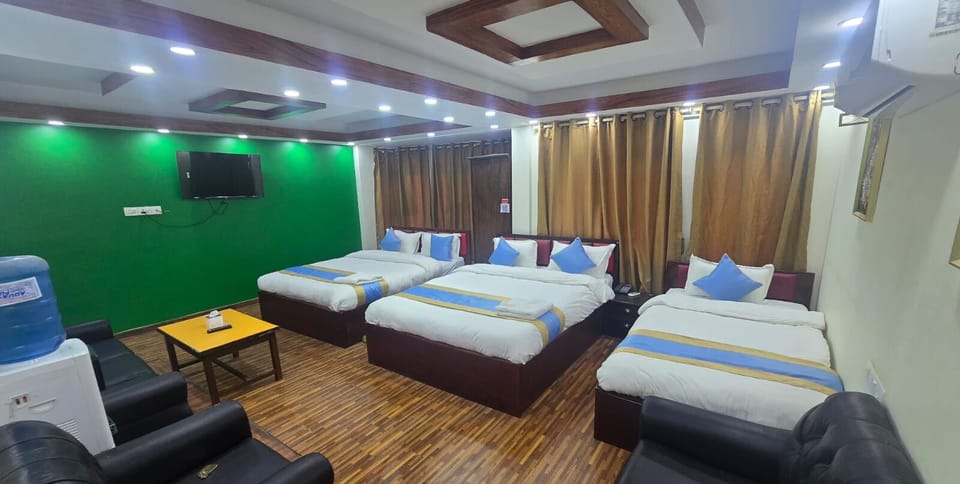 Deluxe Triple Room | Individually furnished, free WiFi