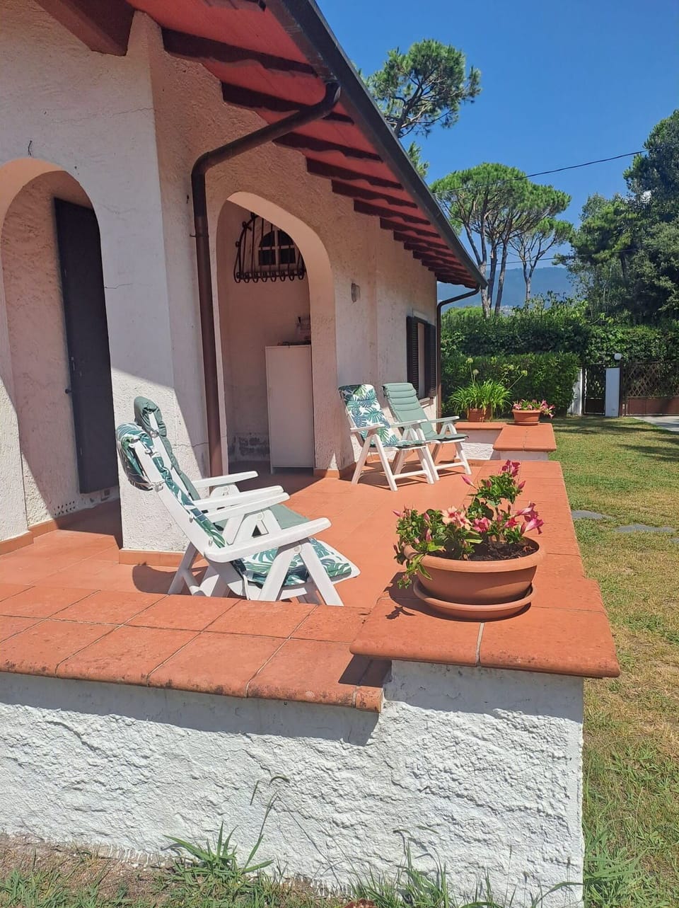 Building Exterior, Outdoor