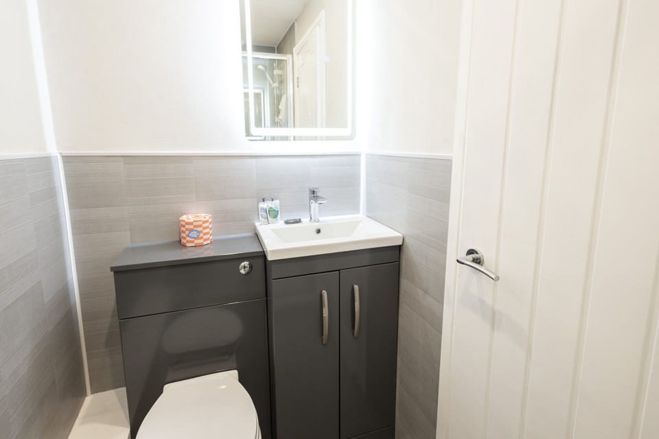 Clifton Studio 1, Darlington - Host & Stay