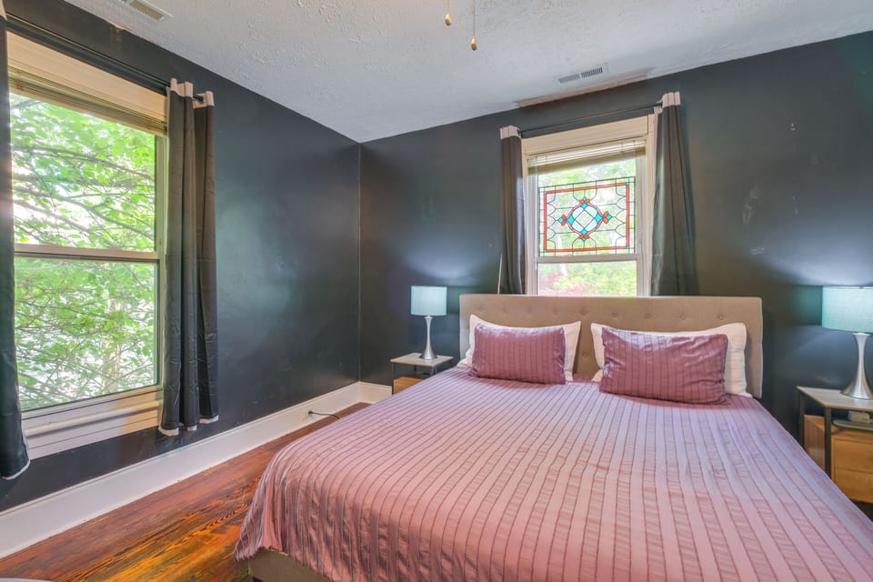 3 Mi to Liberty U: Apt w/ Full Kitchen & King Bed! Apartment in Lynchburg