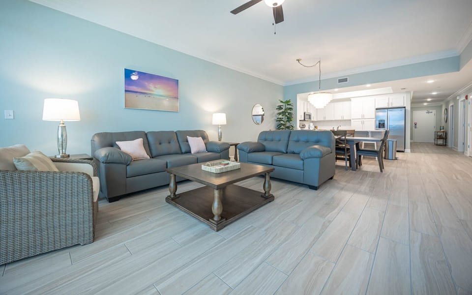Condo, 3 Bedrooms | Living area