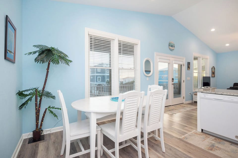 Dining Area - Southeast