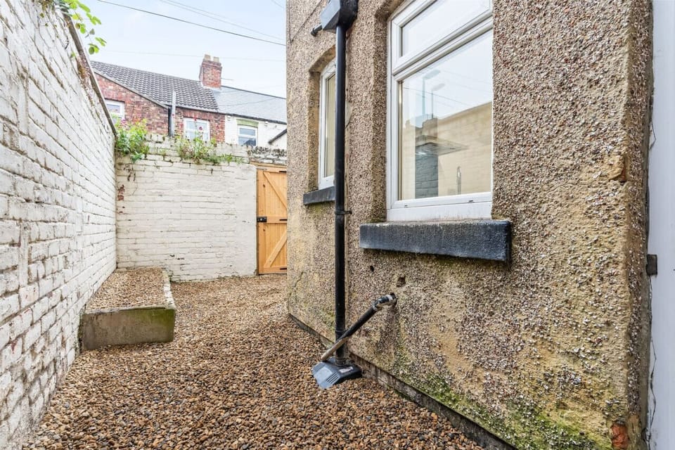 Private rear patio.