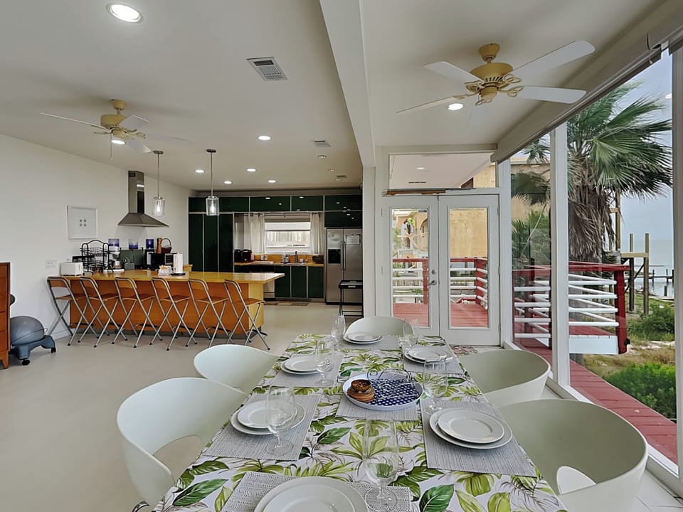 House (3 Bedrooms) | Property amenity