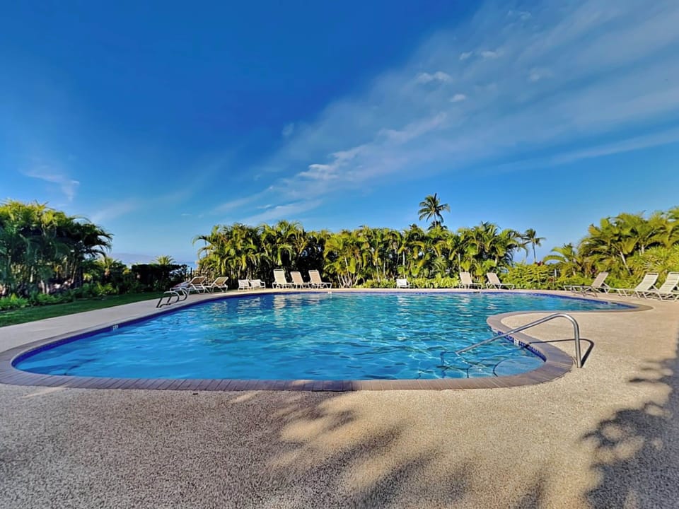 Condo (2 Bedrooms) | Property amenity