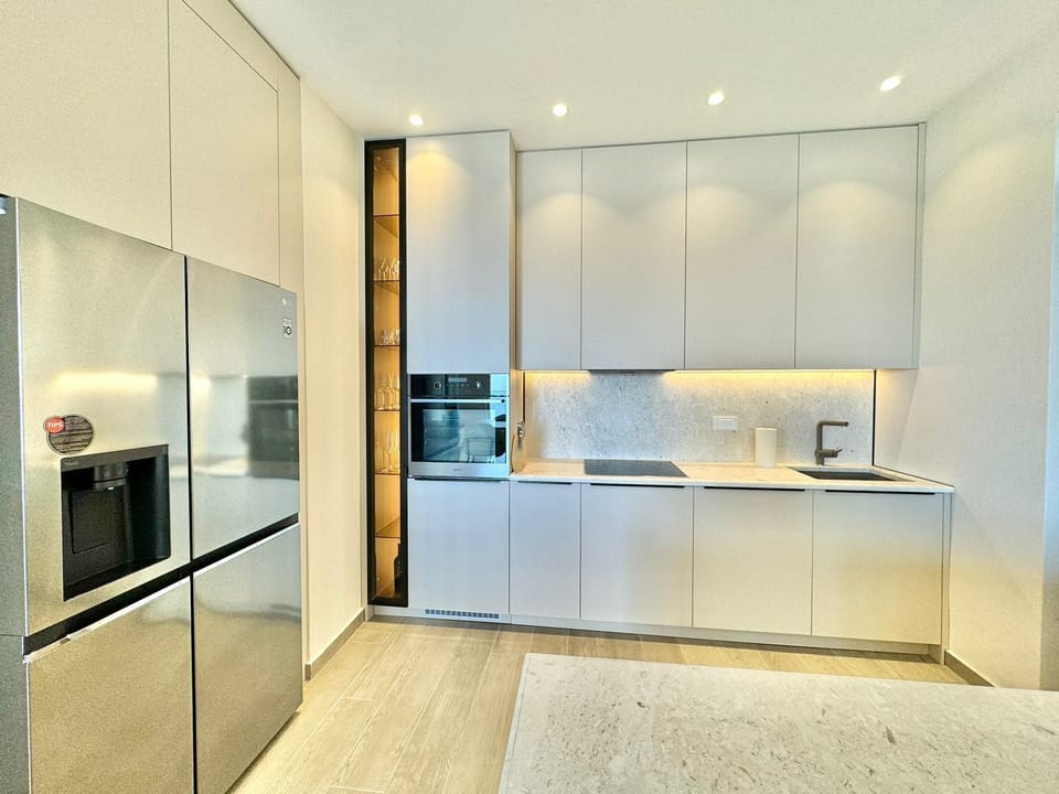Luxury Apartment, Sea View | Private kitchen | Cookware/dishes/utensils, paper towels