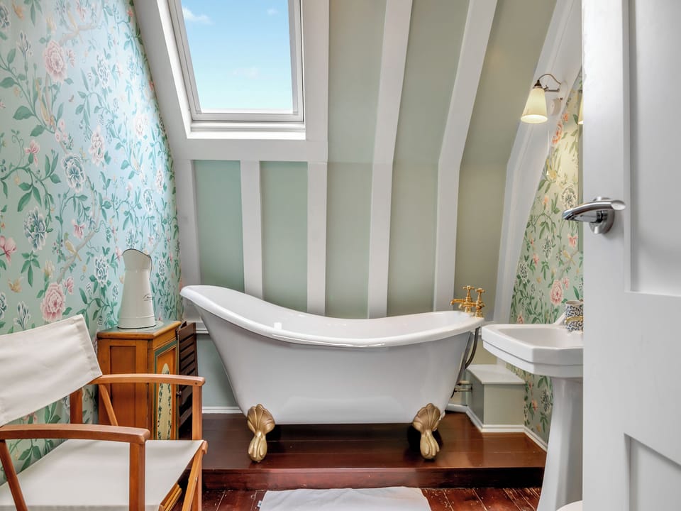 Bathroom | St Peters, Hilmarton, near Calne