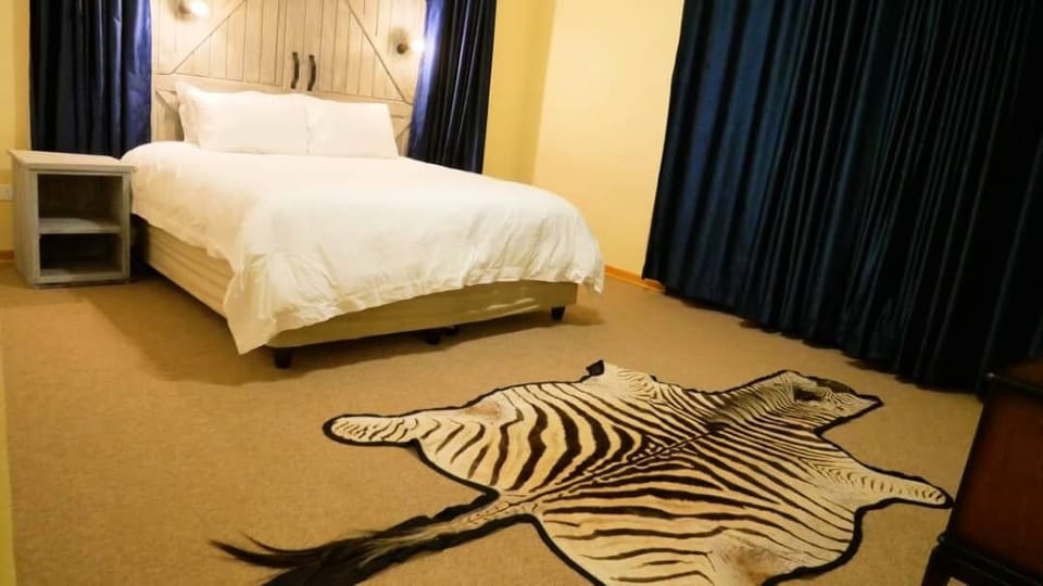 Standard Double Room, Mountain View | Free WiFi