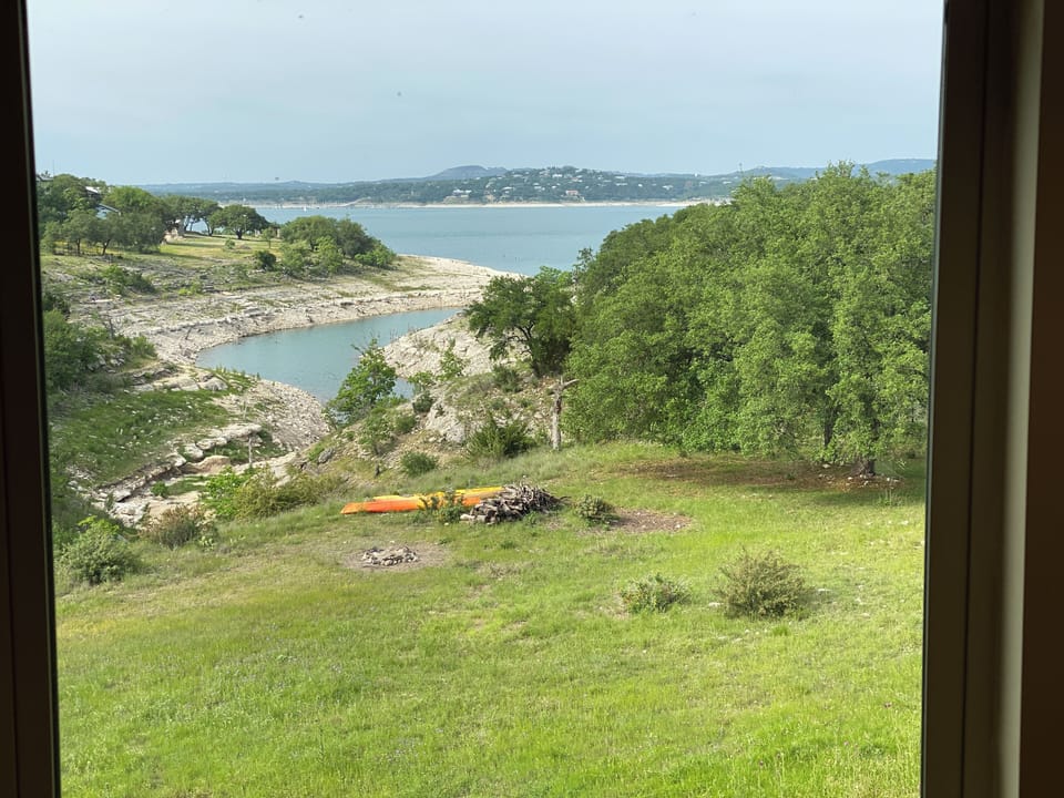 Huge yard with access to the water. 