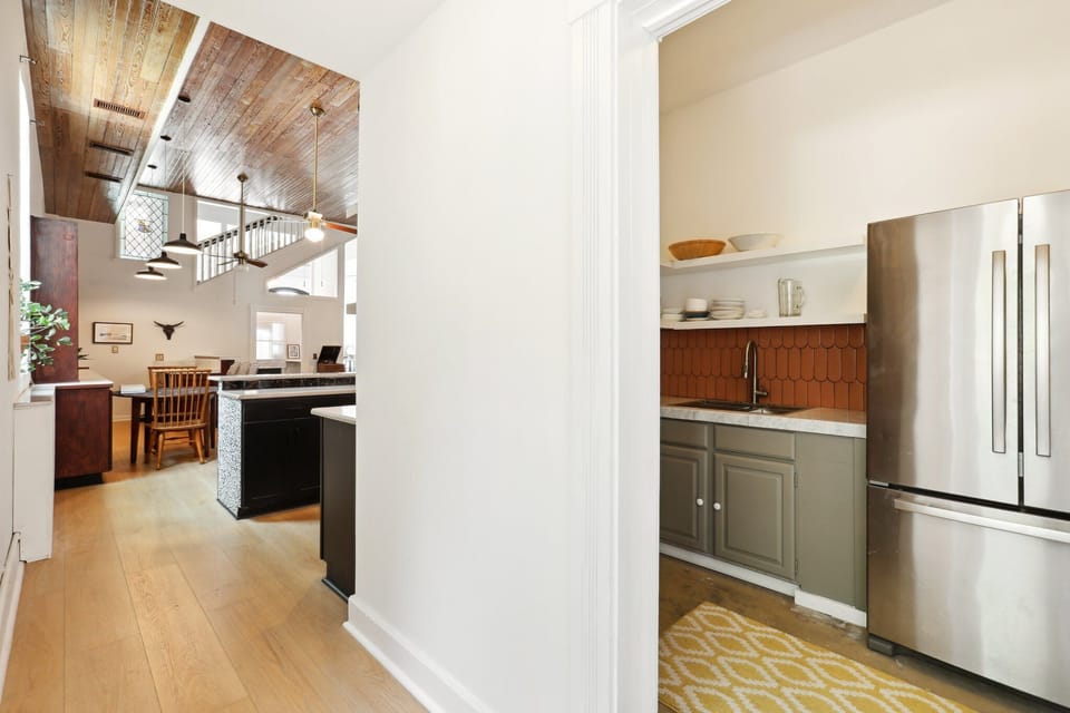 Butler kitchen and laundry