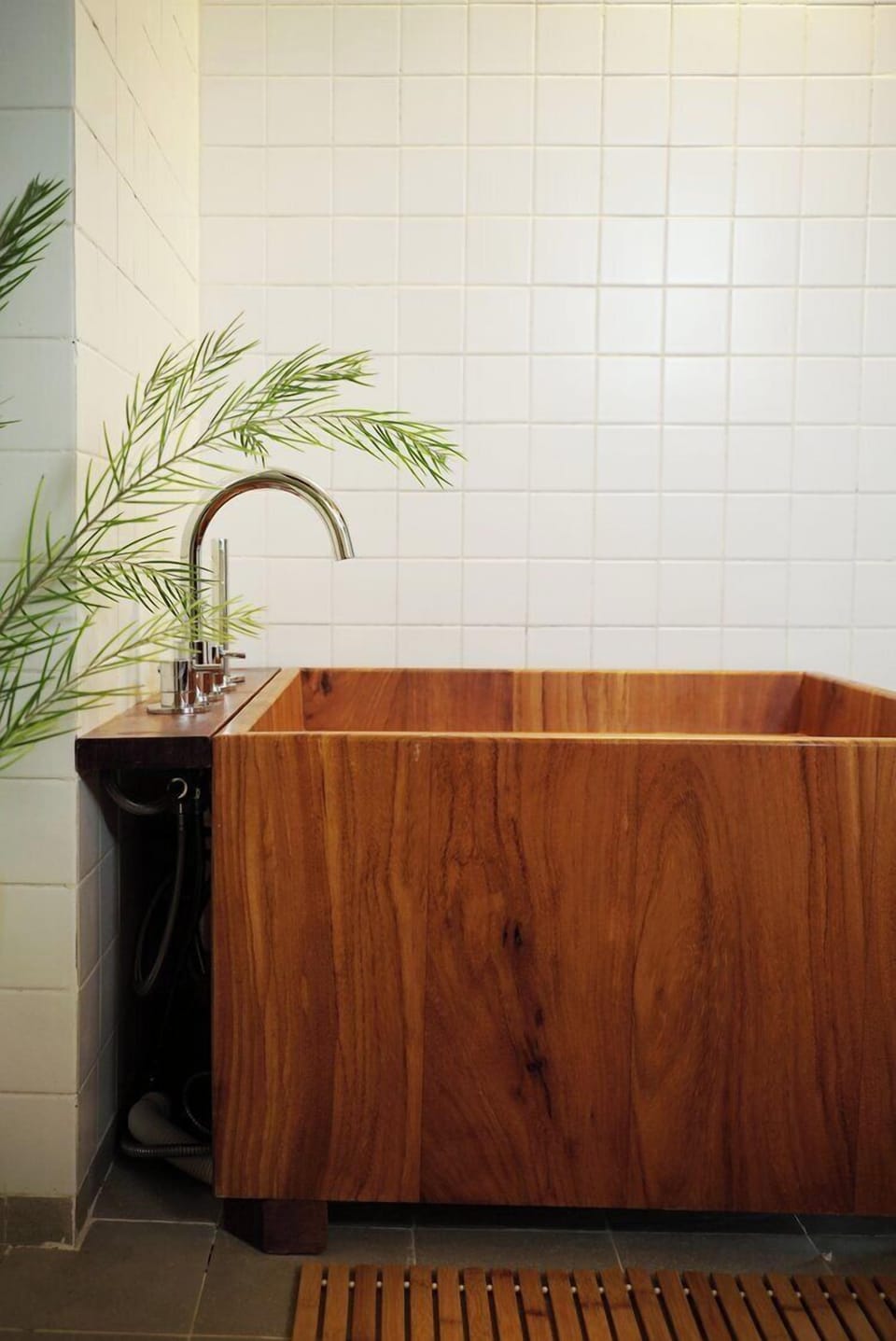 Superior Double Room, Valley View | Bathroom | Free toiletries, hair dryer, bathrobes, slippers