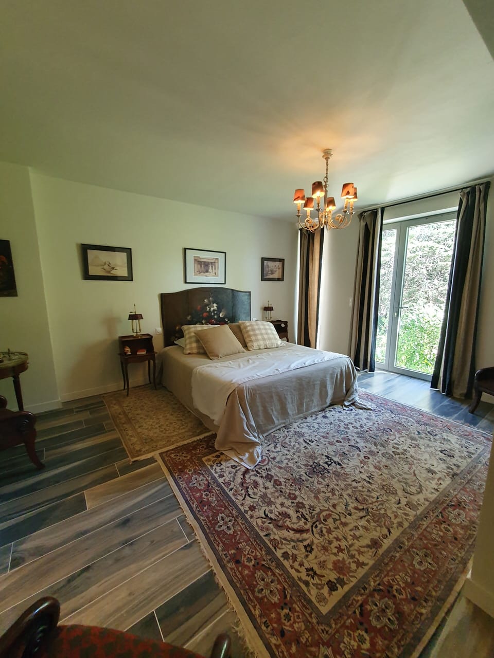 Deluxe Suite, Balcony, Garden View | 1 bedroom, desk, laptop workspace, soundproofing