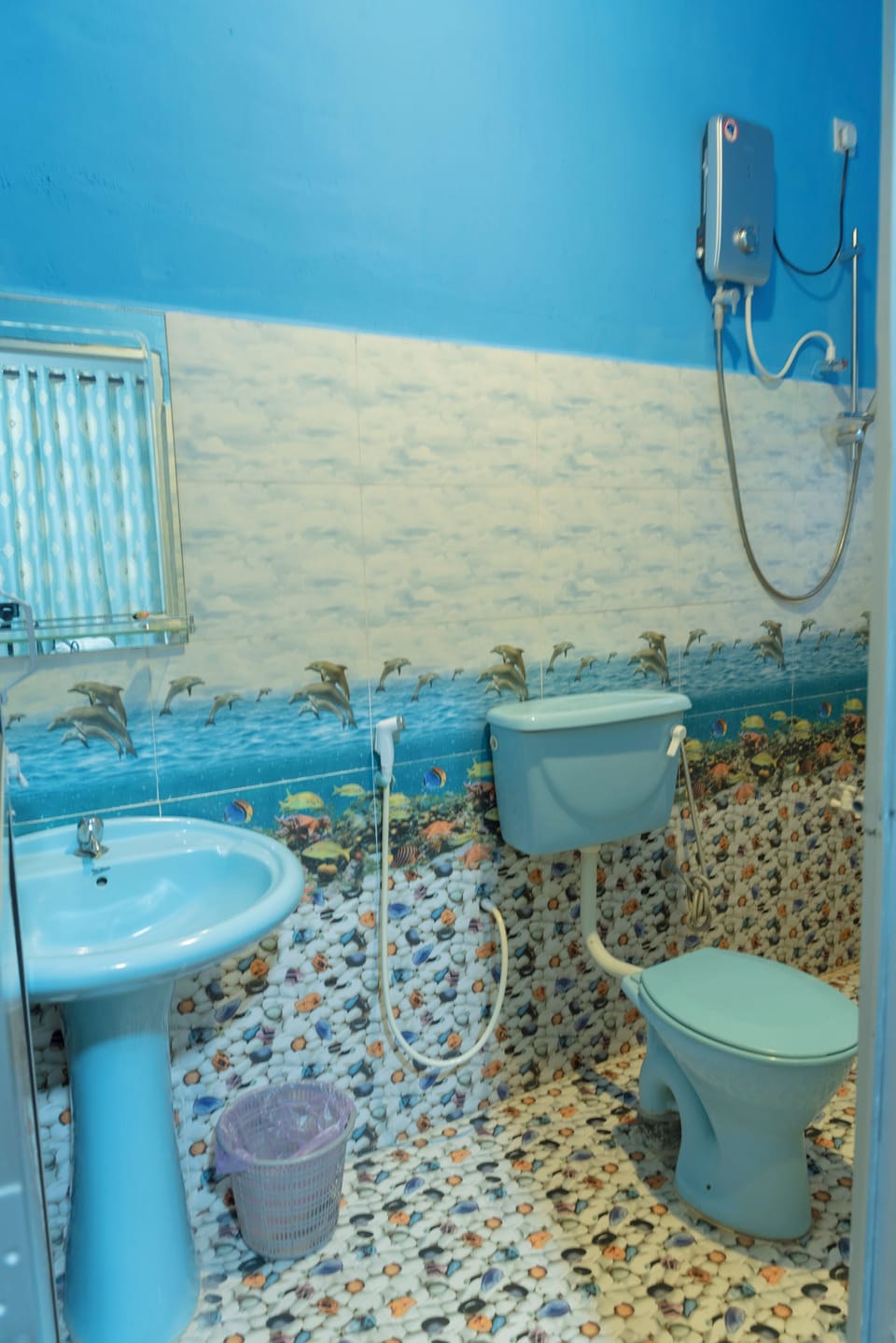 Superior Double Room | Bathroom | Shower, hair dryer, towels, soap