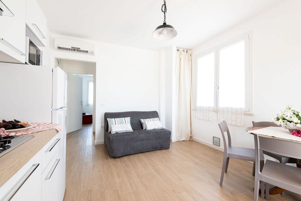 Condo, 1 Bedroom, Ground Floor | Living area | Flat-screen TV