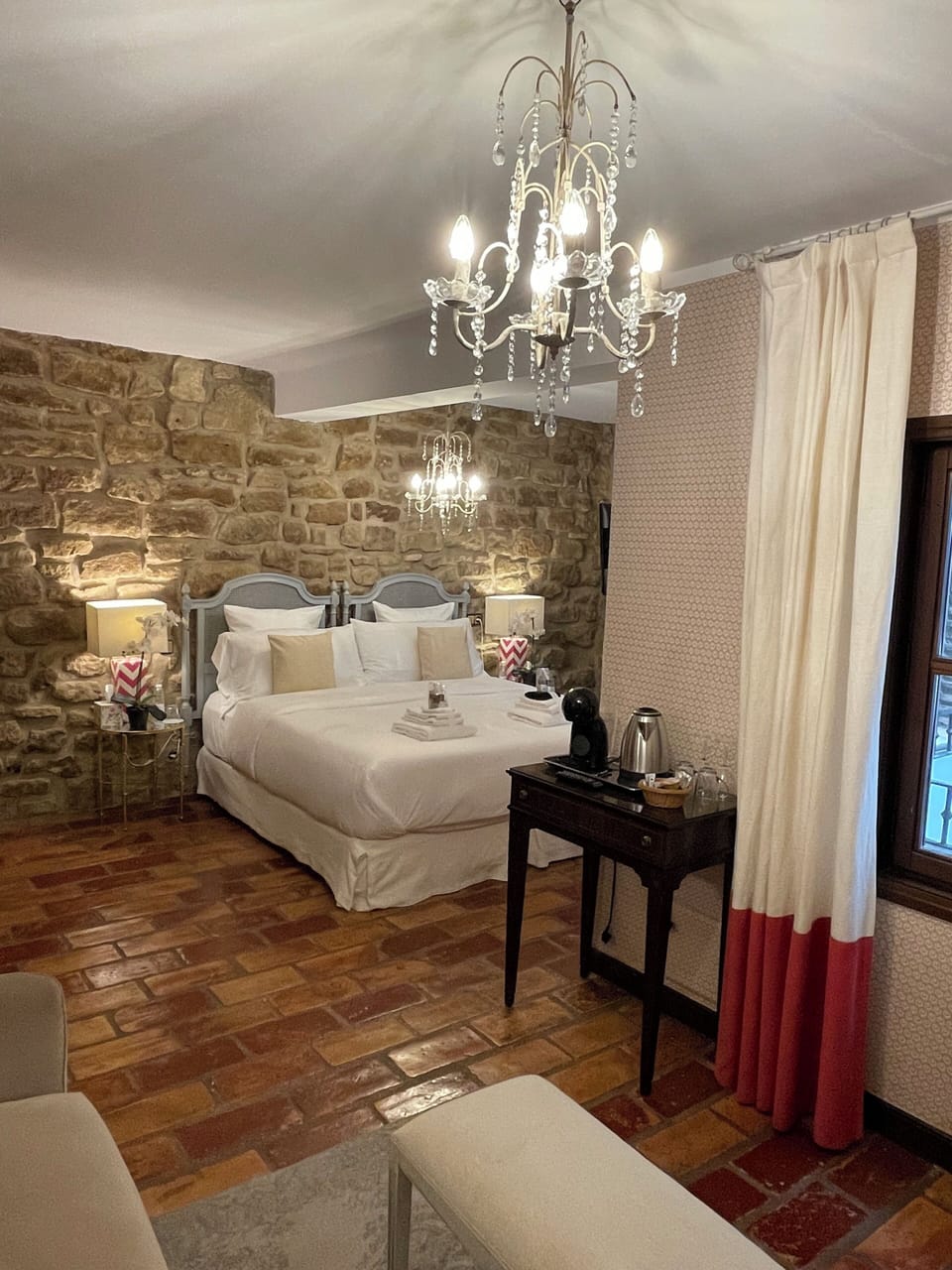 Manor Suite # 1 | Free WiFi